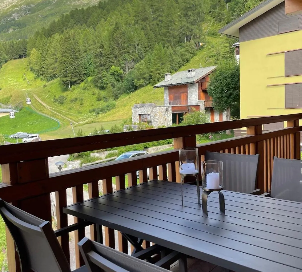 Apartment In Front Of The Slopes Madesimo